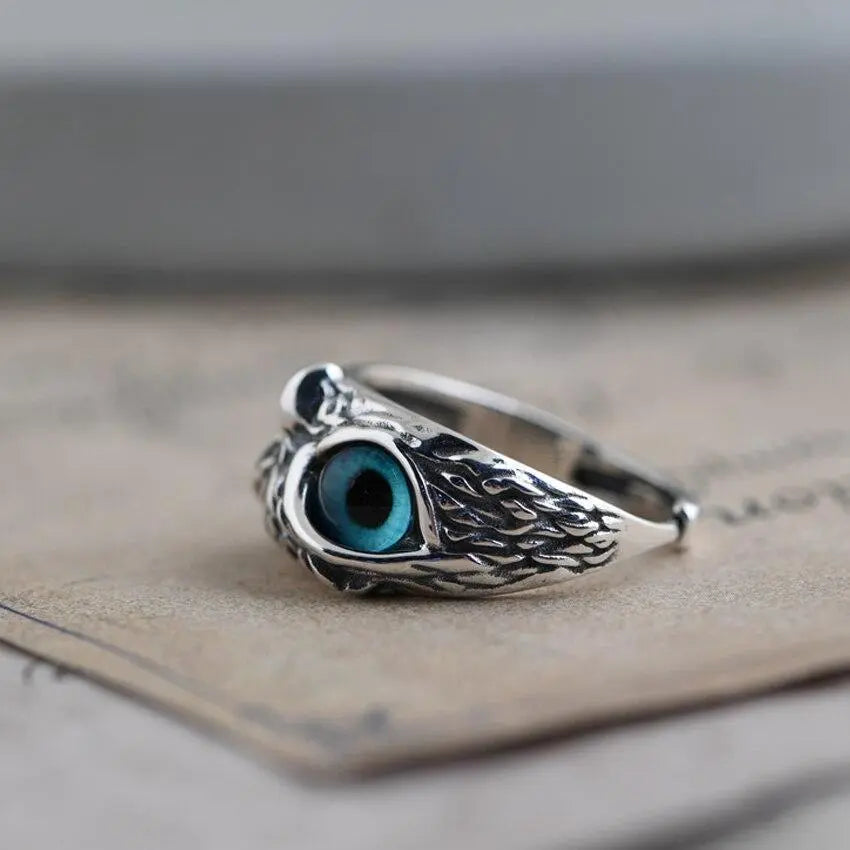 Anillo Ajustable Búho de la Buena Suerte en Plateado con Ópalo