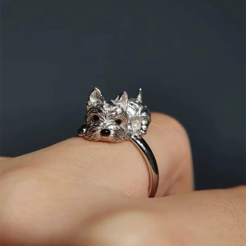 Prilagodljiv pasji prstan v retro stilu