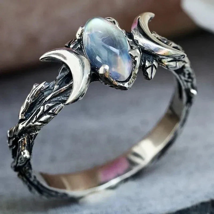 Anillo de Piedra de Luna