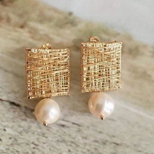Uhani iz Zlatega Žice z Vintage Biseri