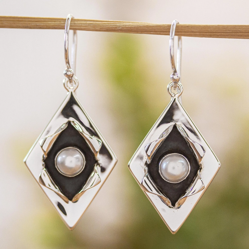 Vintage srebrni uhani z vgrajenimi biseri