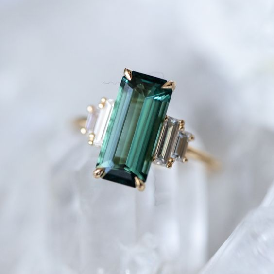 Anillo Vintage de Vidrio Cúbico Turquesa