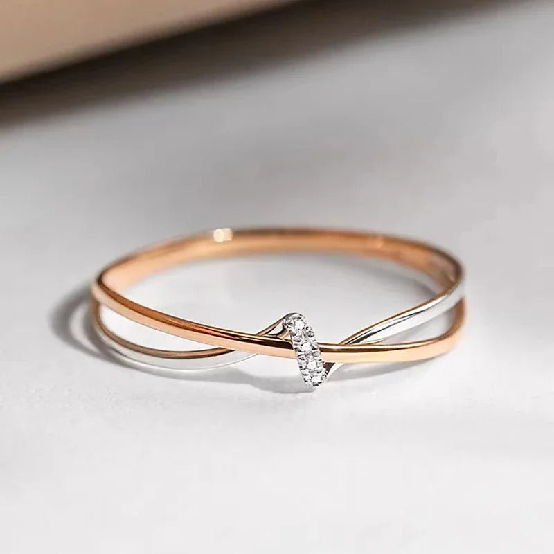 Anillo Entrelaçado en Oro Rosa y Plata