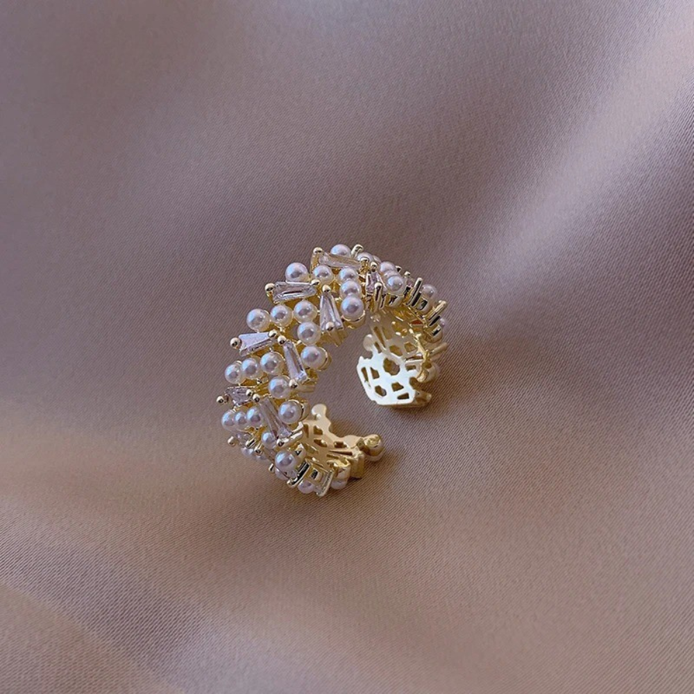 Anillo Ajustable Vintage con Perlas y Cristales Dorados